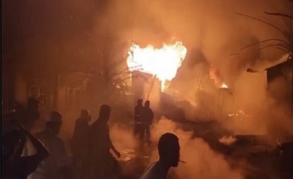 Gudang BBM di Marelan Meledak, 7 Rumah Warga Hangus Terbakar