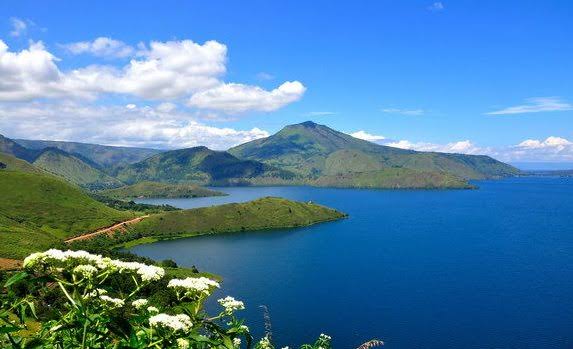 Viral Penemuan Piramida Di Danau Toba