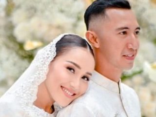 Ayu Ting Ting Dikabarkan Putus dengan Lettu Fardana