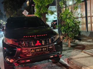 Sekjen PP Pelti Gunakan Pajero Berplat Dinas Polri, Bodong Atau Untuk Hindari Pajak?