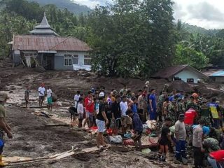 Banjir Bandang Akibat Hujan Deras Landa Kota Ternate, 13 Orang Dilaporkan Tewas