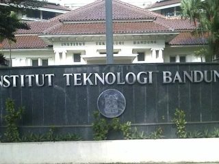 ITB Minta Mahasiswa Penerima Beasiswa Kerja Paruh Waktu