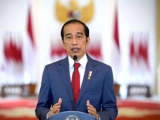 Reshuffle Kabinet, Jokowi Tunjuk Mensos Baru