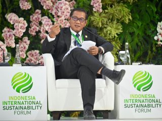 PLN Paparkan Strategi Transisi Energi untuk Capai Net Zero Emissions di IISF 2024