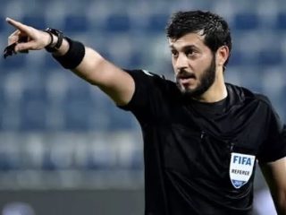 Dinilai Adil dan Profesional, Netizen Banjiri Instagram Wasit Omar Ali