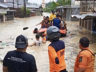 Medan Dikepung Banjir: 24.874 Warga Terdampak, 7.699 Rumah Terendam