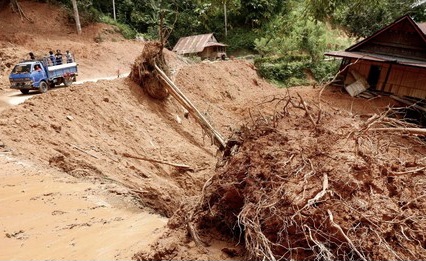 Sekeluarga Tewas Tertimpa Longsor di Purworejo