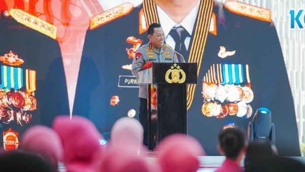 Kapolri di Acara Pengantar Purnatugas: Jenderal (Hor) Agus Andrianto Sosok yang Berani dan Tegas