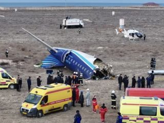 Update Terkini: Azerbaijan Airlines Jatuh Akibat Tembakan Rudal Rusia